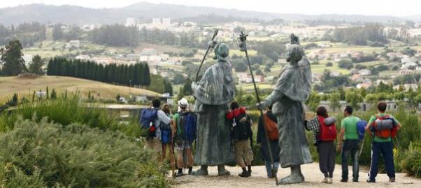 pèlerins en route vers Compostelle