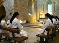 soeurs dominicaines en prière